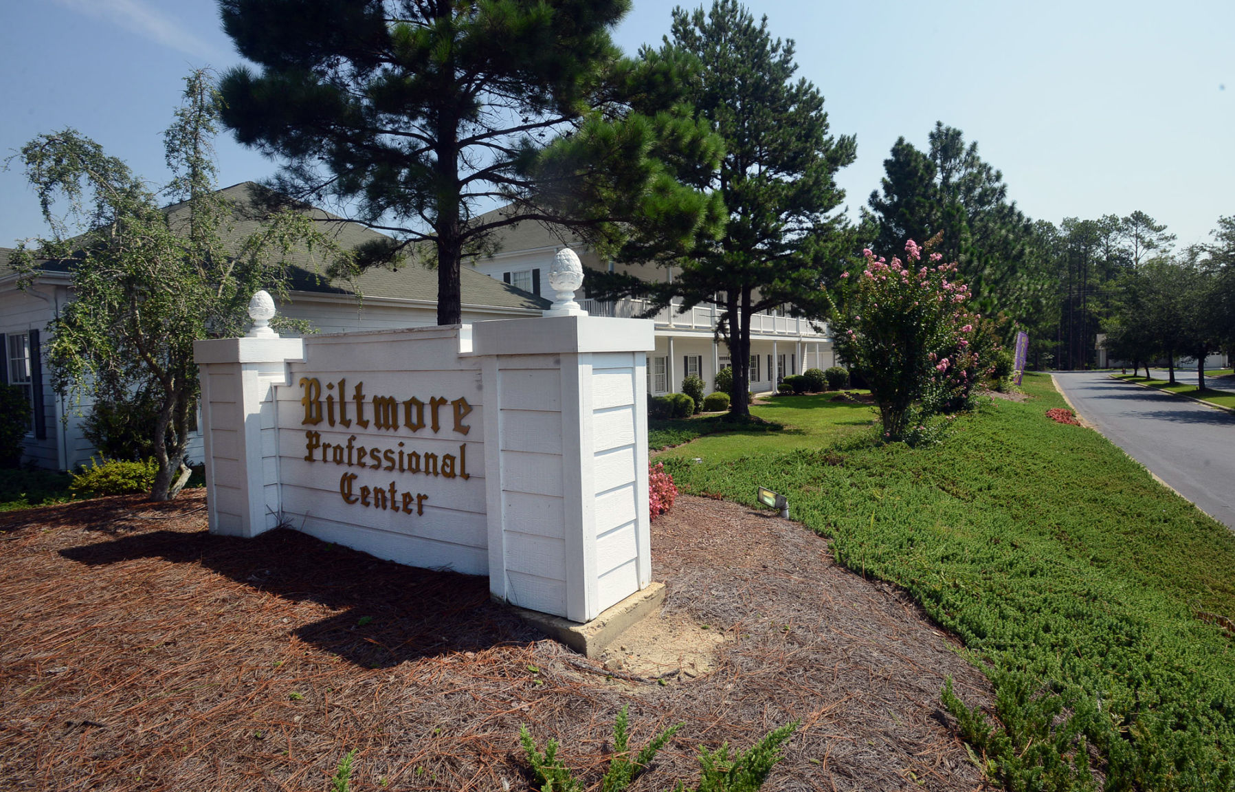 Biltmore Professional Center 02.jpg